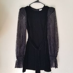 The Vampire’s Wife x H&M Lace And Velvet dress XS